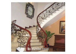 Cầu thang sắt hiện đại